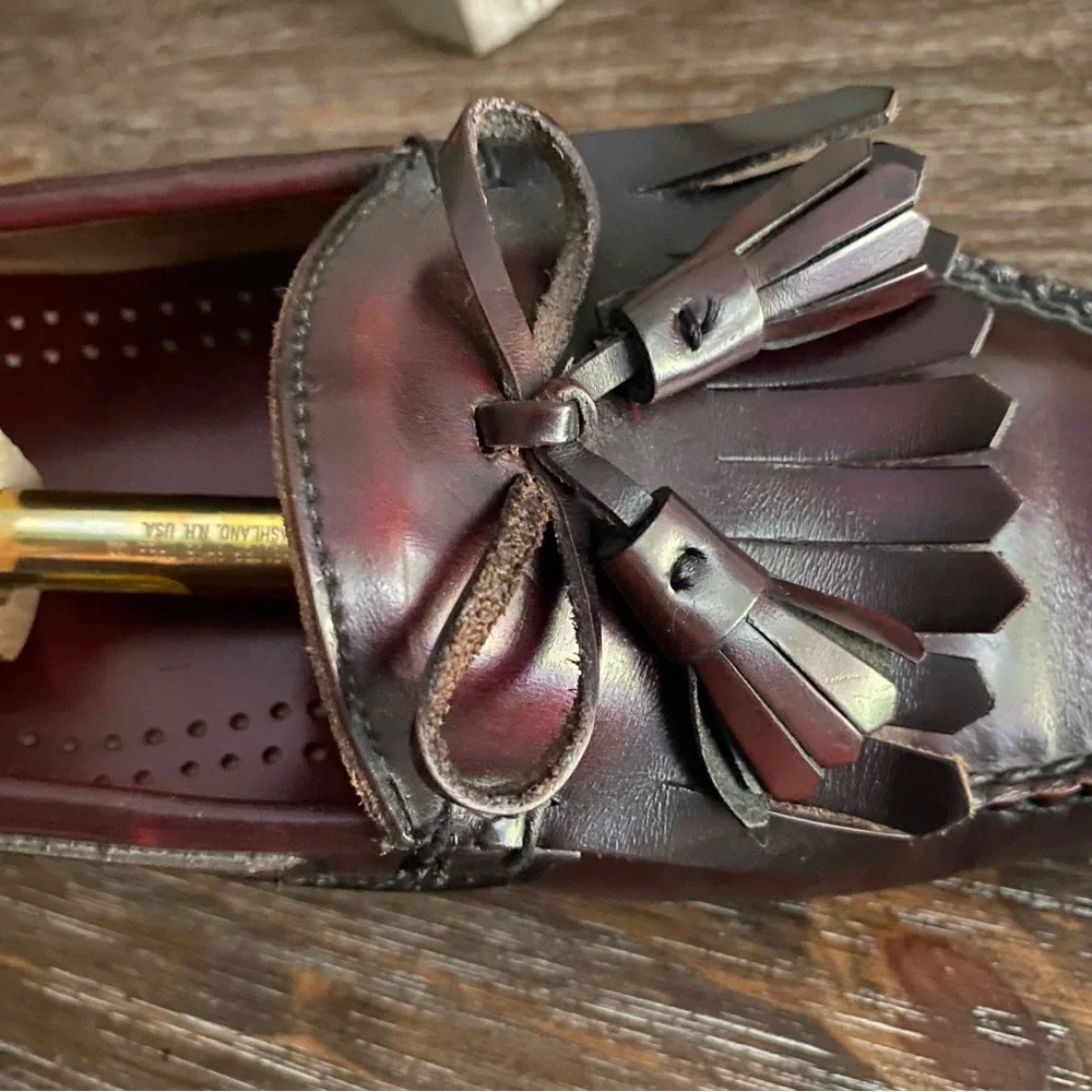Cole Haan Mens 10D Pinch Tassel Leather Loafer Burgundy Business‎ Casual Shoes